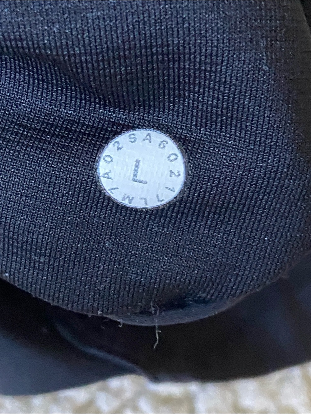 Lululemon Activewear Black No liner Gym Athletic Shorts Size Large - Picture 7 of 9